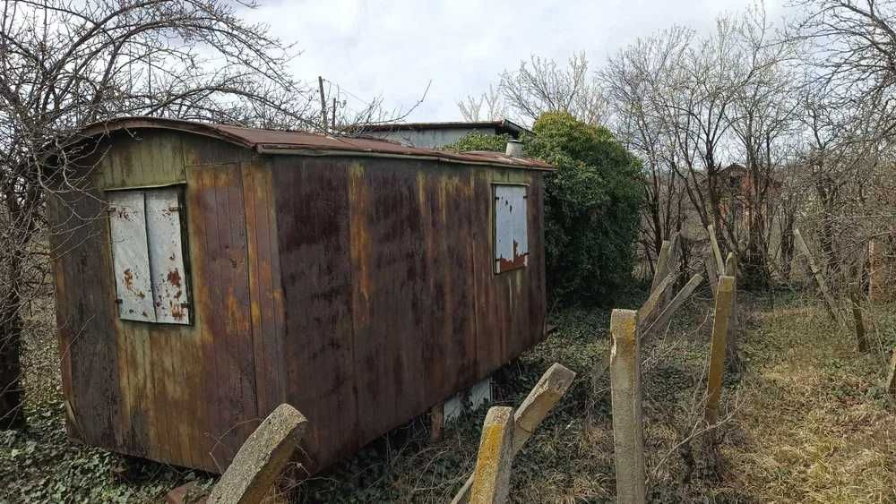 Парцел с бунгало в  гр. Монтана