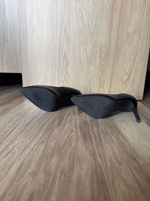 Черни високи токчета Tendenz естествена кожа