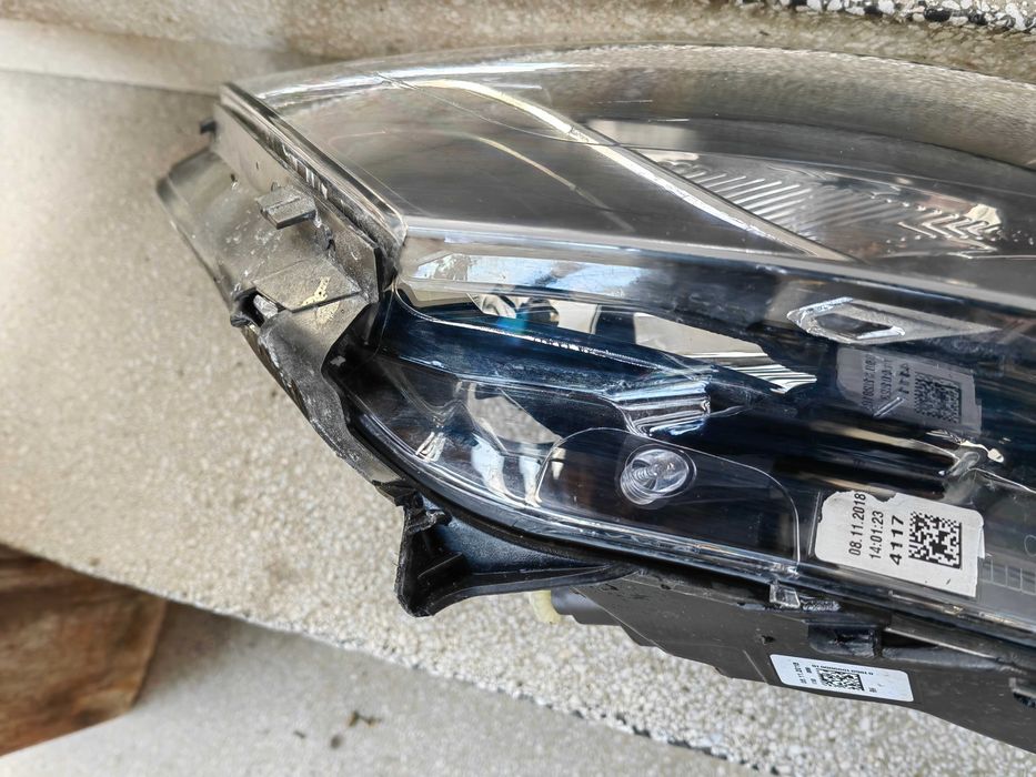 Фар Renault Clio десен/Фар Рено Клио  /Фар Clio Оригинален