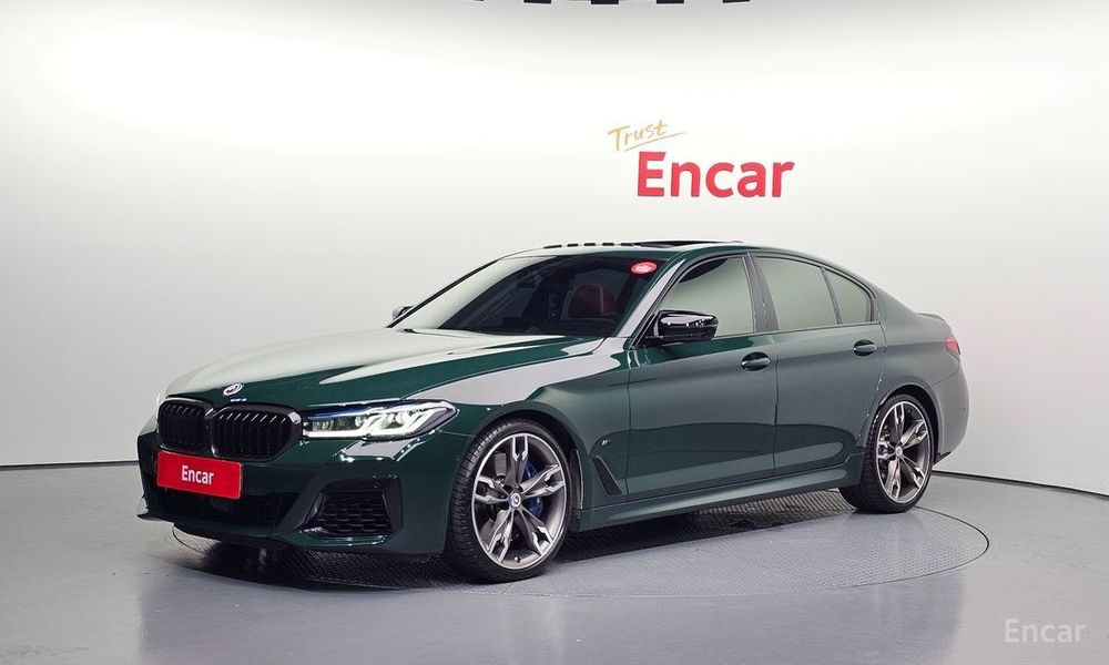 BMW M550i xdrive (2021)