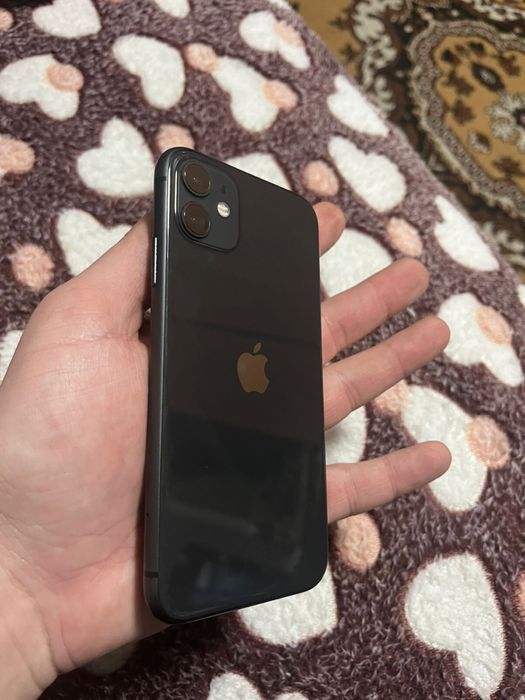 Продам айфон 11.
