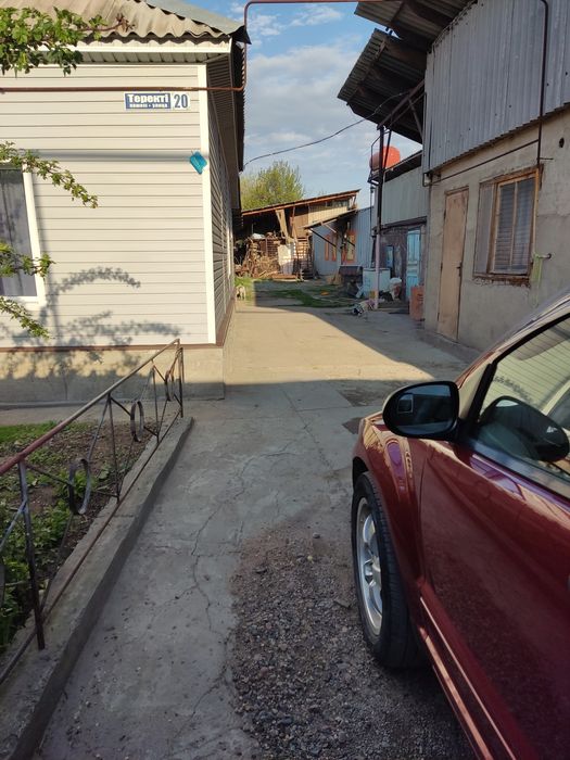 Продам дом  в пригороде