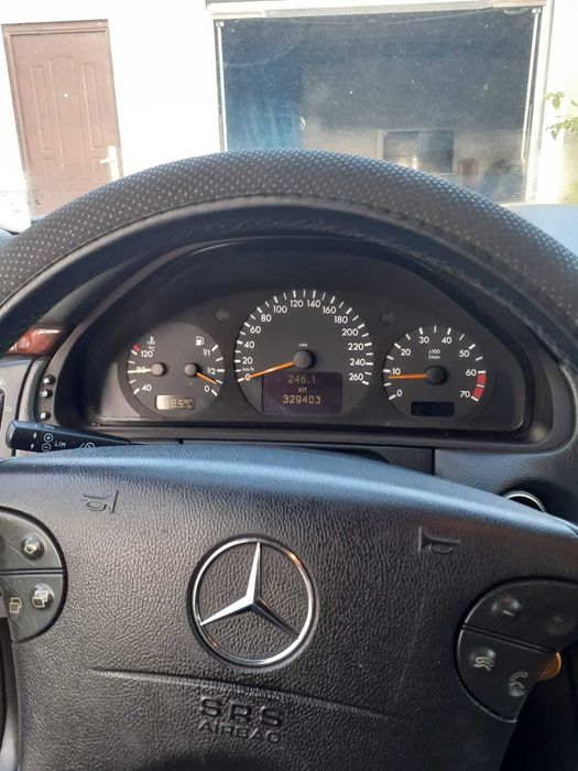 mercedes e 200 automat 2001
