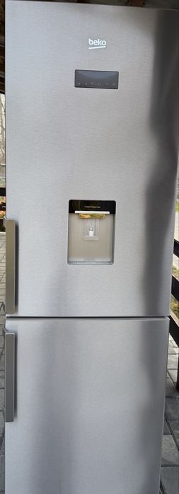 Vând frigider Beko.
