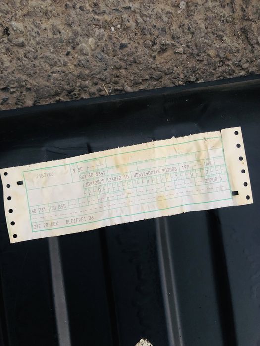 Бак на w124 мерседес