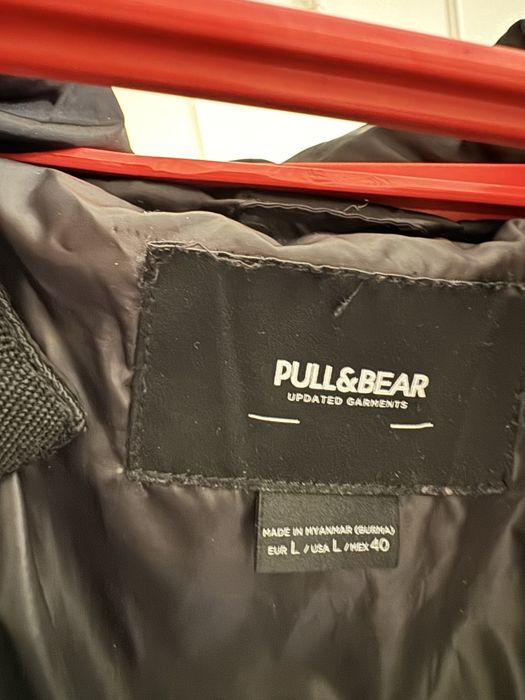 Продам куртки новые