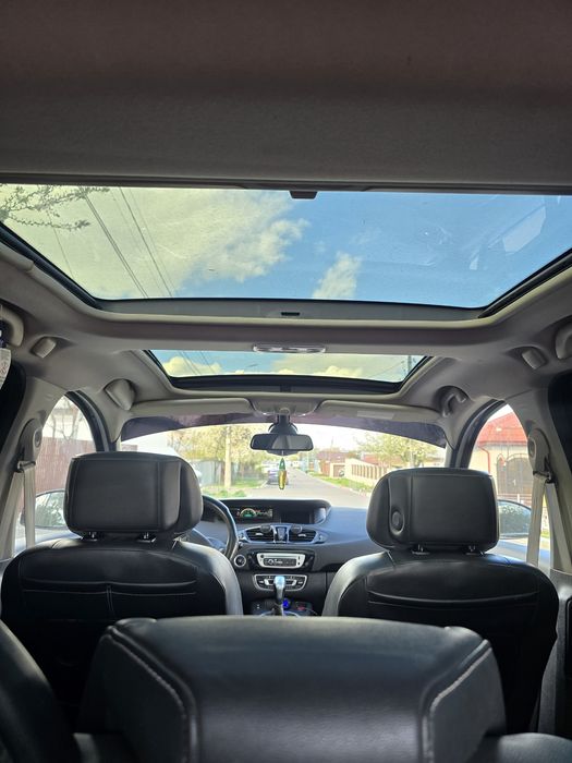 Renault Grand Scenic 3 Facelift 2012 Bose Automat, Panoramic Piele Motor 2.0 150 cai,acte valabile
Renault Grand Scenic 3
FACELIFT din anul 2012, mode