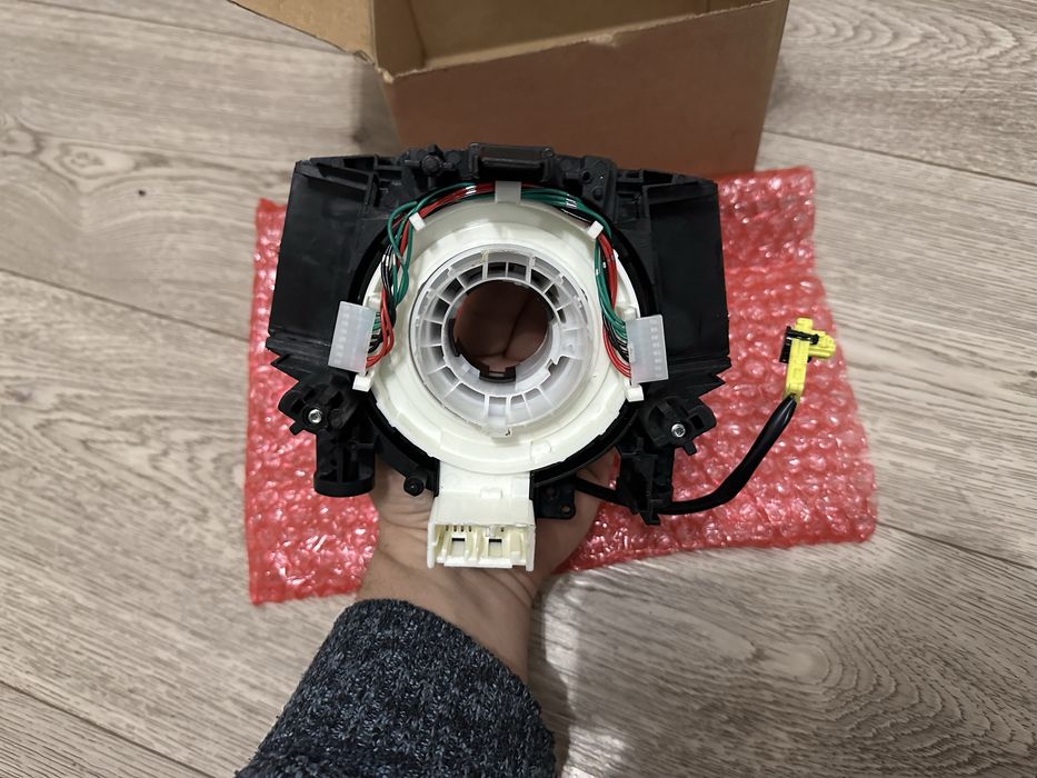 Продам линзы на инфините фх35