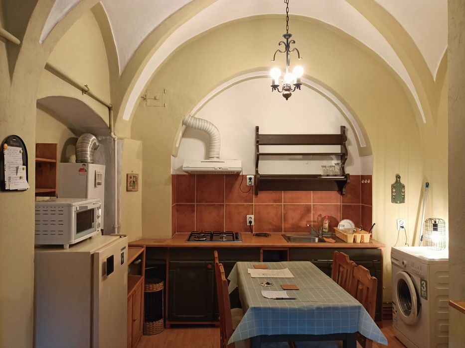 Apartament 1 cameră de închiriat ultracentral Sibiu, Pietonala Bălcescu- centrul istoric, 45 mp