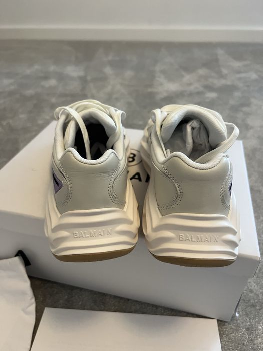 Adidasi dama Balmain 37