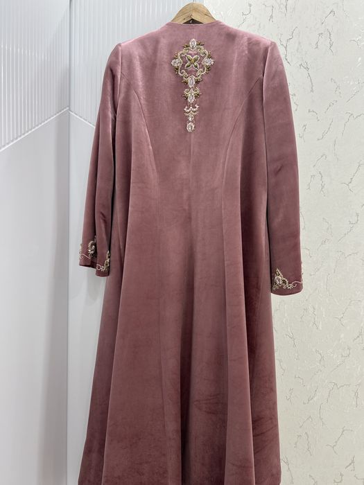 Камзол, платье в идеальном состоянии