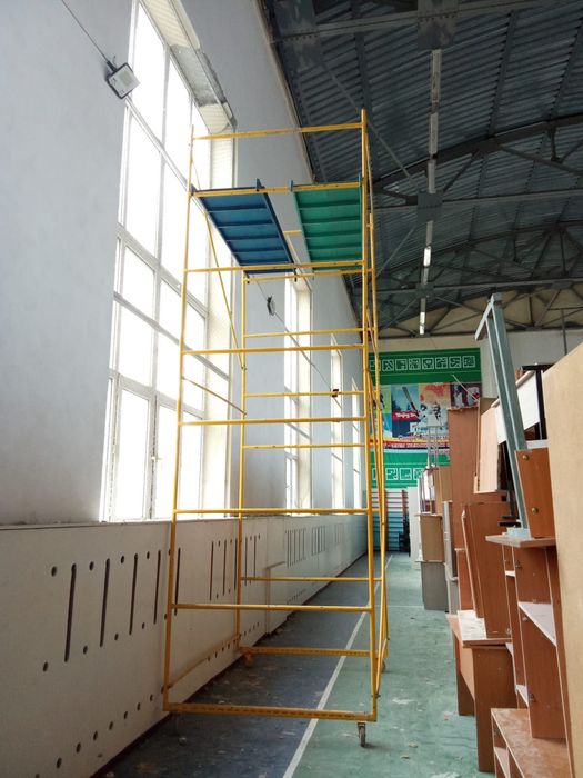 Лестницы/Стремянки/Леса в аренду