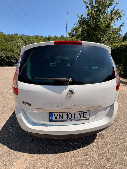 RENAULT Grand Scenic 2011 — imagine 3