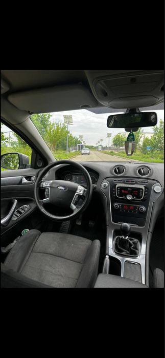 Ford Mondeo 2011 2.0 ,TDCI Keyless,Bi-Xenon,Scaune incalzite Racite,Incalzire scaune spate 5 500  EUR negociabil