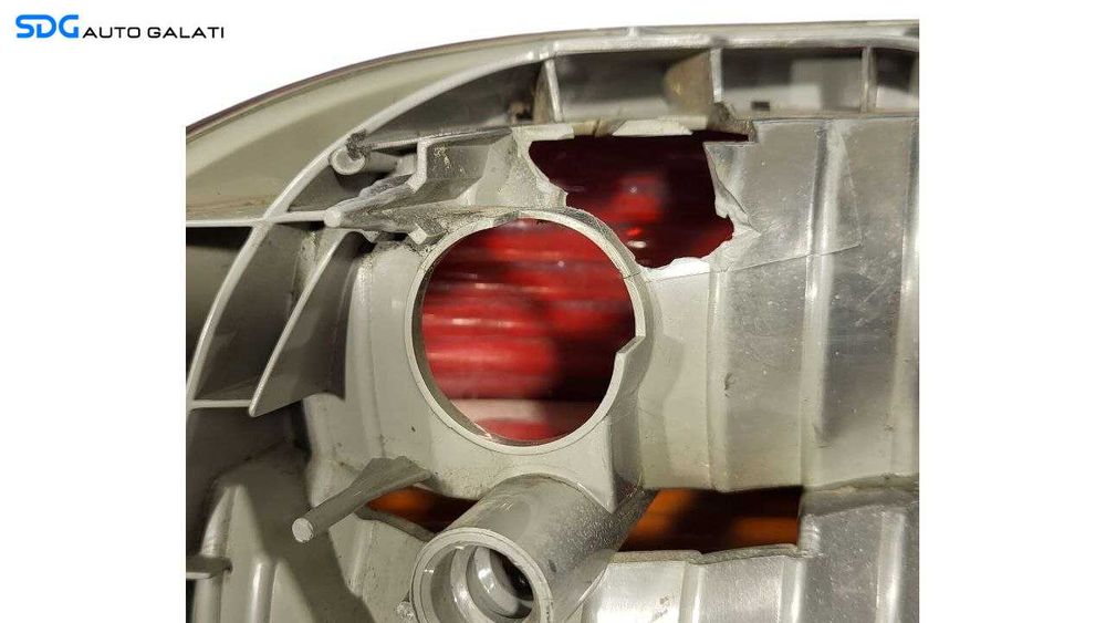 Stop Lampa Tripla Dreapta BMW Seria 3 E46 Berlina Sedan Limuzina 1998 - 2005 Cod 6907934 ( Spartura in Partea Superioara Spate ) [L7216]