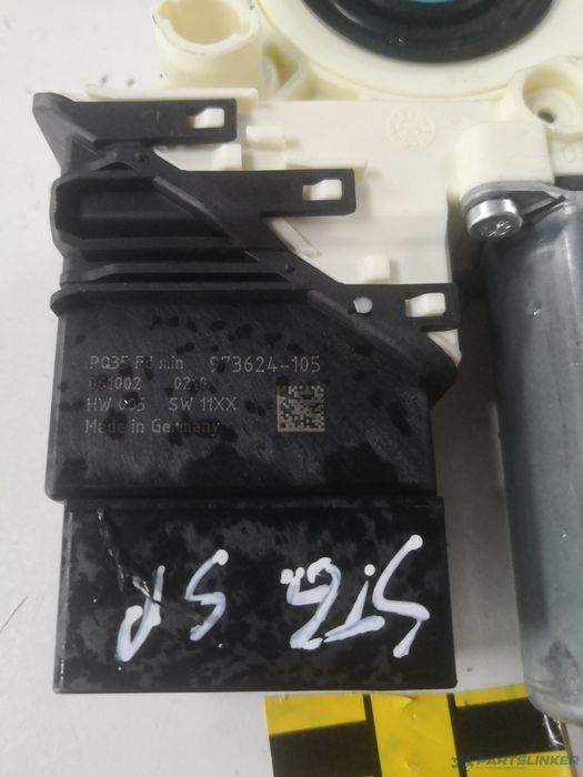 Motoras Macara Geam Stanga Spate Volkswagen Passat (3C2) [ 2005 - 2010