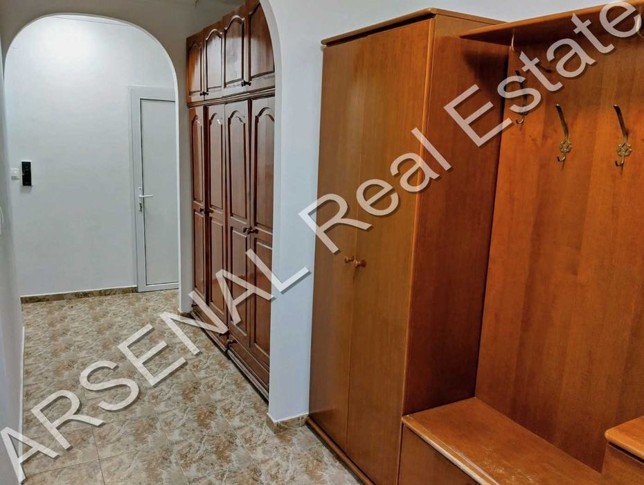 Дава се под наем Тристаен апартамент в София, Разсадника - 102 кв.м за 750 € - Снимка #1