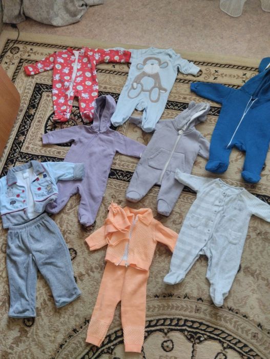 Продам детские вещи