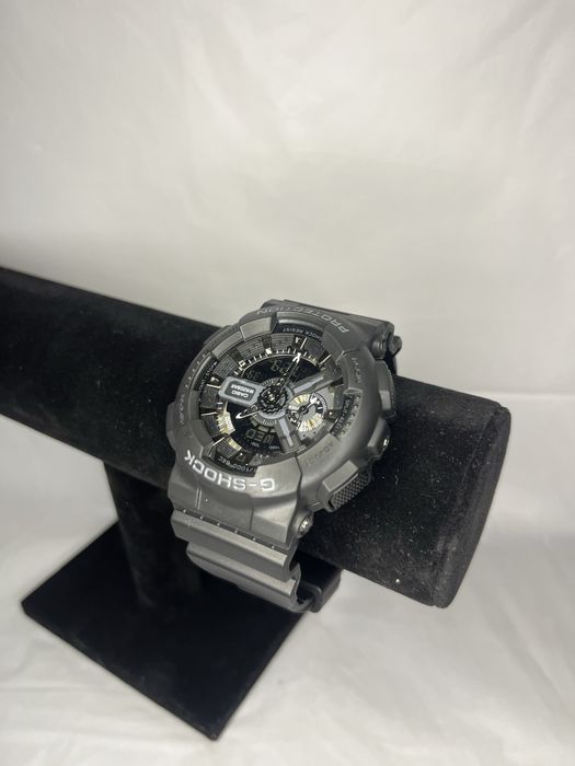Casio G-SHOCK Negru – Aspect Premium | Cutie + Pungă Cadou | Stare Excelentă