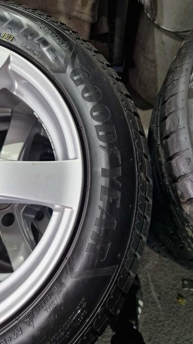 BMW E60 джанти със зимни гуми 205/60/16 7J ET35 5×120 ЦО70 +