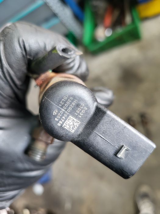 Injectoare Siemens 1.5 dci nissan qashqai 1.5 dci 106 cp 8200380253