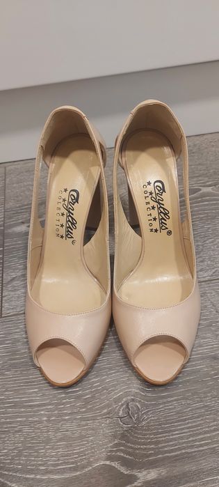 Sandale din piele, noi, mărimea 38