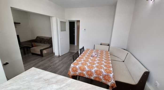 Дава се под наем Тристаен апартамент в София, Център - 85 кв.м за 663 € - Снимка #1