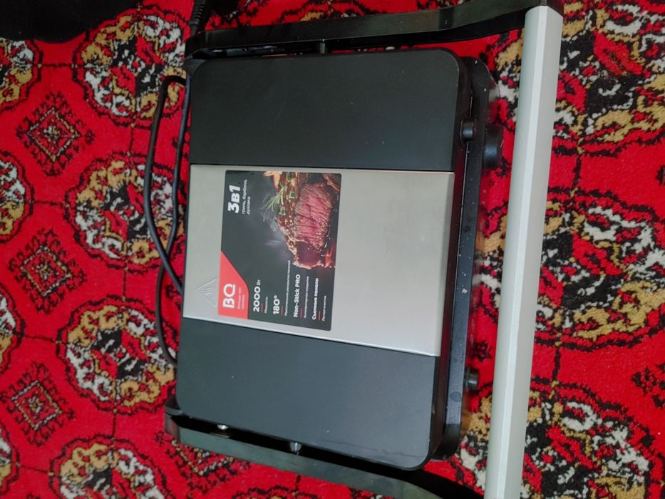 Lavash apparat va toster sotiladi