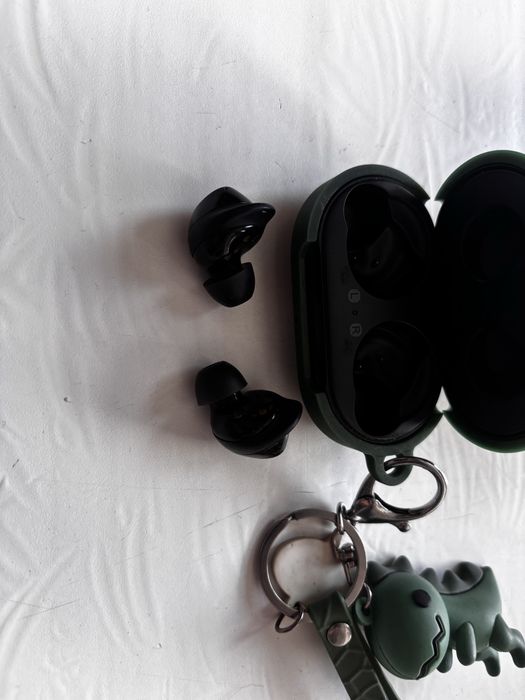 Продам наушники Samsung Galaxy Buds +