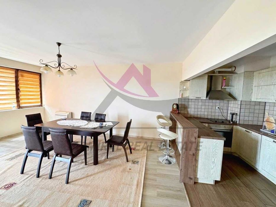 Дава се под наем Тристаен апартамент в Варна, Бриз - 128 кв.м за 1000 € - Снимка #1