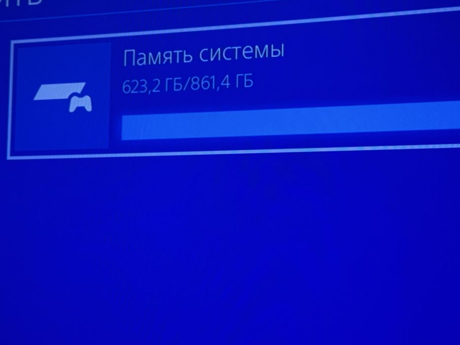 Продам playstation 4 slim