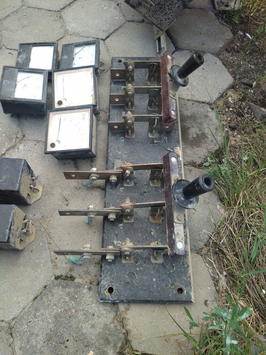 Рубильник автомат прибор продам