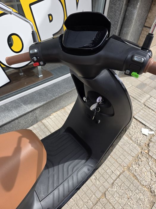 Segway e125s на 300 km електрически скутер.