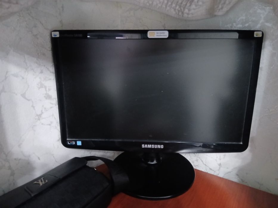 Компьютер с поставкими