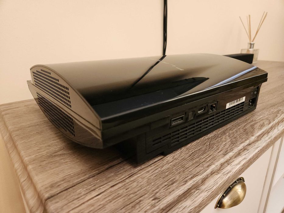 PlayStation 3 (PS3) CECHL04 (80GB) - Modat, Complet functional