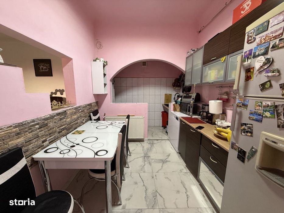 Apartament la curte comuna, 70 mp utili, parter + mansarda - Iosefin — fotografia 1