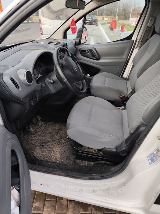 Vând Citroen Berlingo 1.6 diesel