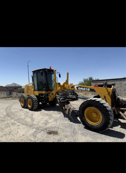 Грейдер, каток, тралл