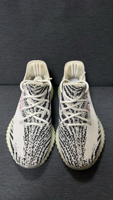 Adidas Yeezy Boost 350 V2 Zebra marimea 41 jumate