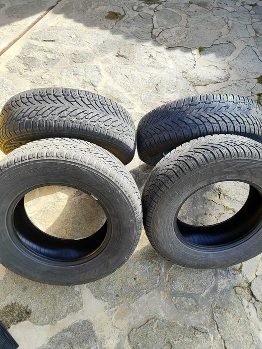 Зимни гуми Nokian 225/70/16