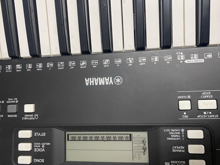 Синтезатор YAMAHA