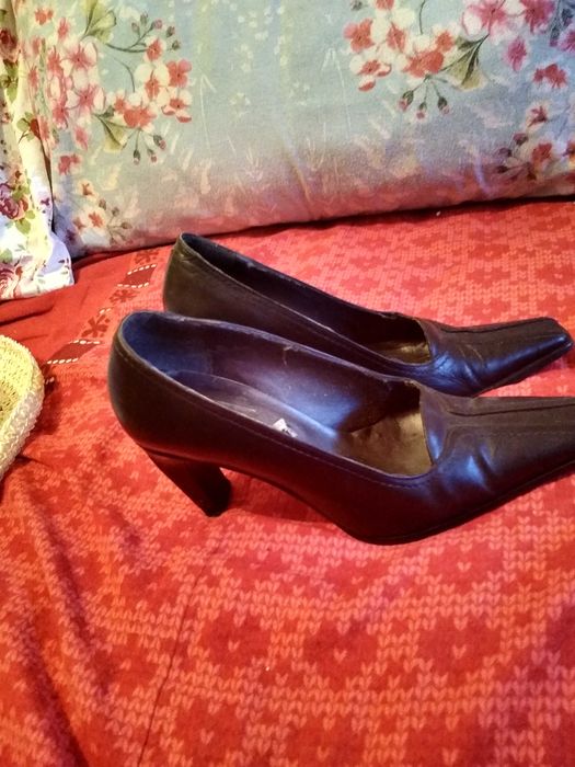 Pantofi cu toc din  piele eleganți m36