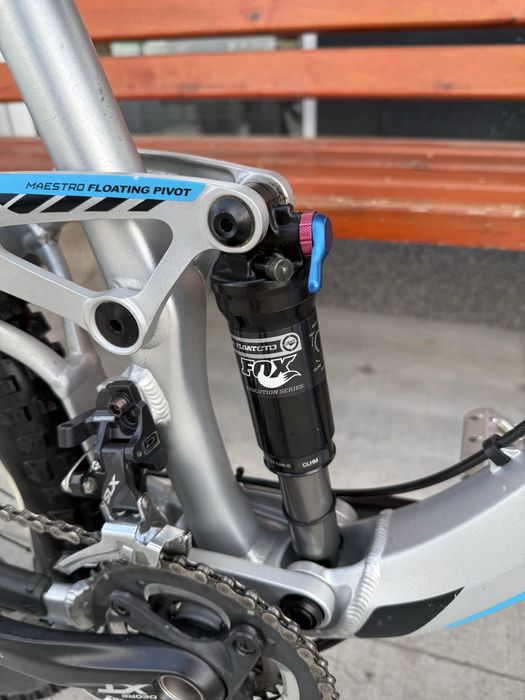 Планински велосипед Мекица GIANT TRANCE за скачане. 27.5/M