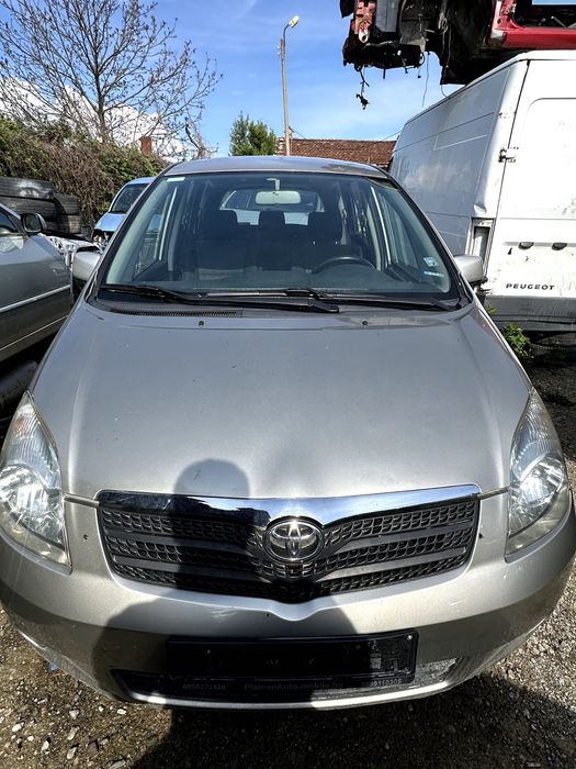 Toyota Corolla Verso  на части