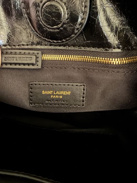 YSL лачена черна чанта