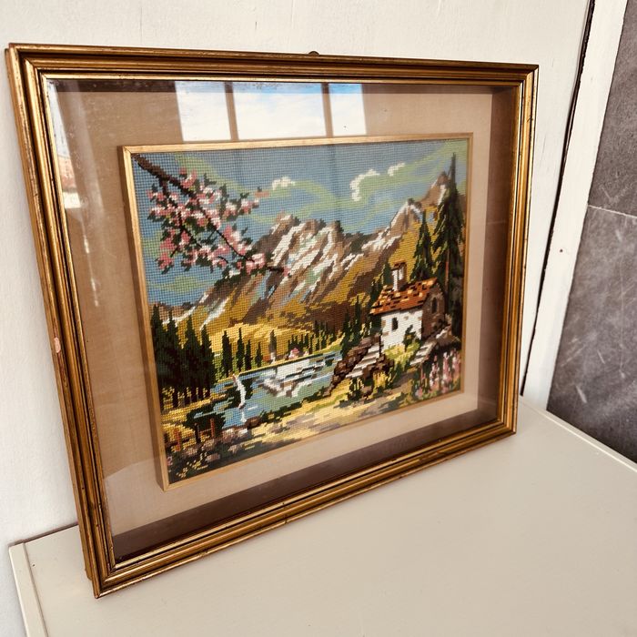 Ръчно ушит гоблен – планински пейзаж, 64×54 см, с рамка и стъкло