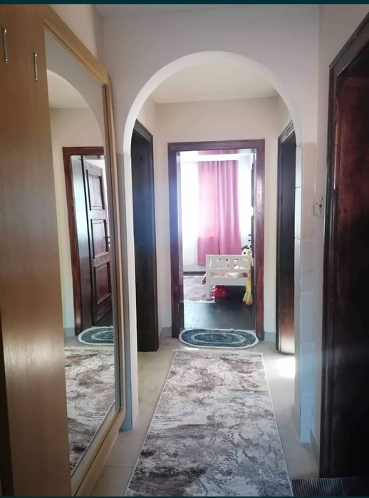 Дава се под наем Етаж от къща в Тетевен - 96 кв.м за 59670 € - Снимка #1