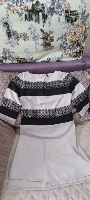 Отдам даром платья 44-46 размера