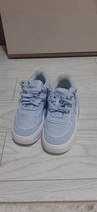 Adidasi nike air force