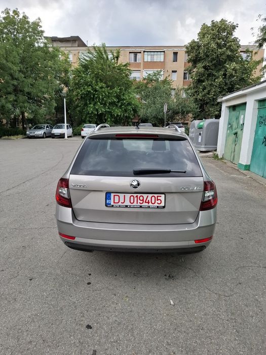 SKODA Octavia 2018 — imagine 3